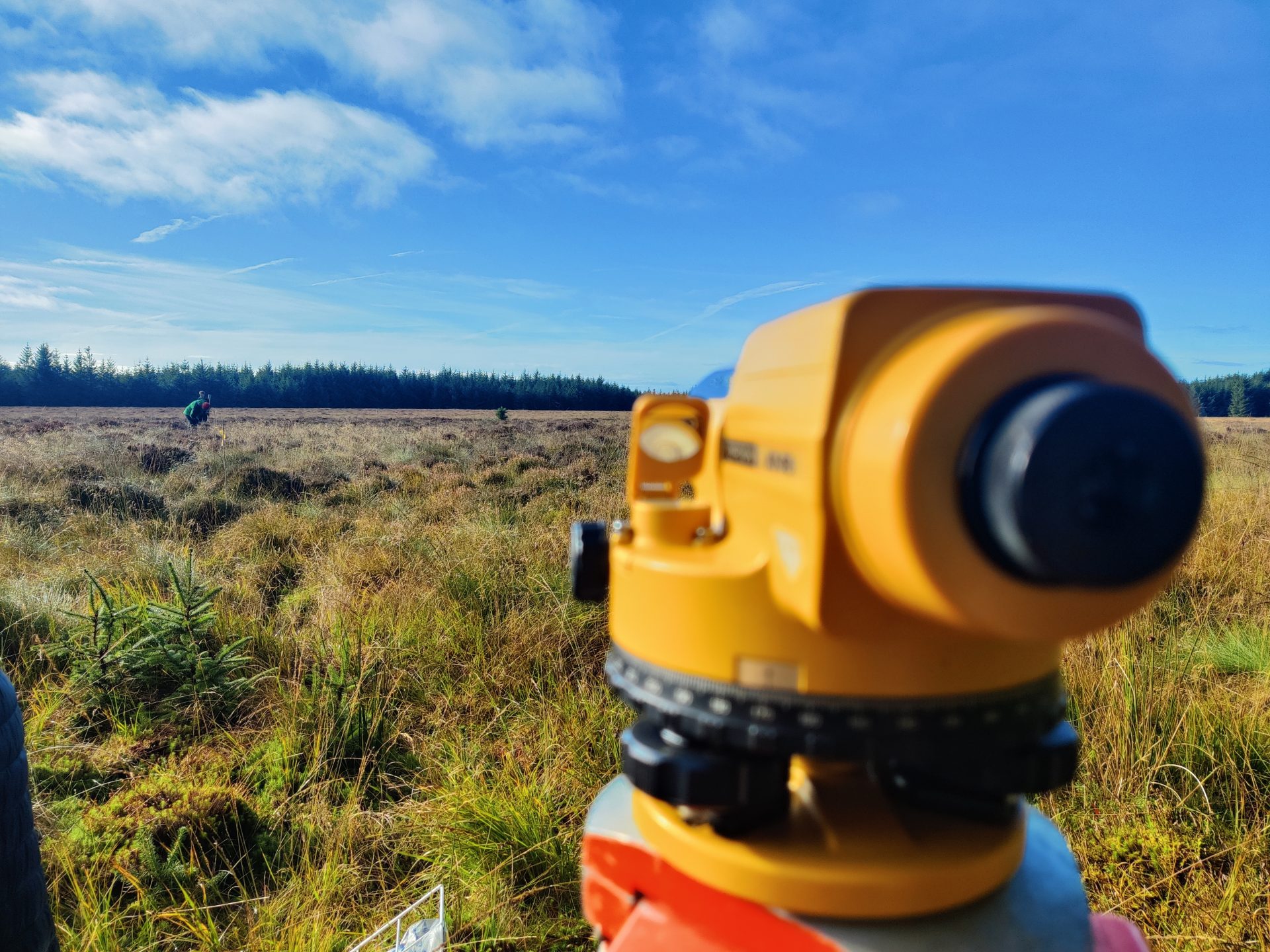 Bog levelling: measuring bog contour